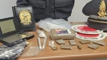 La droga sequestrata al rave