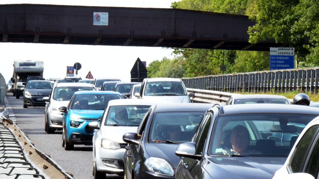 Grande esodo d’agosto, le strade a rischio traffico in Lombardia: sabato da bollino nero e domenica da rosso Grande esodo d’agosto, le strade a rischio traffico in Lombardia: sabato da bollino nero e domenica da rosso