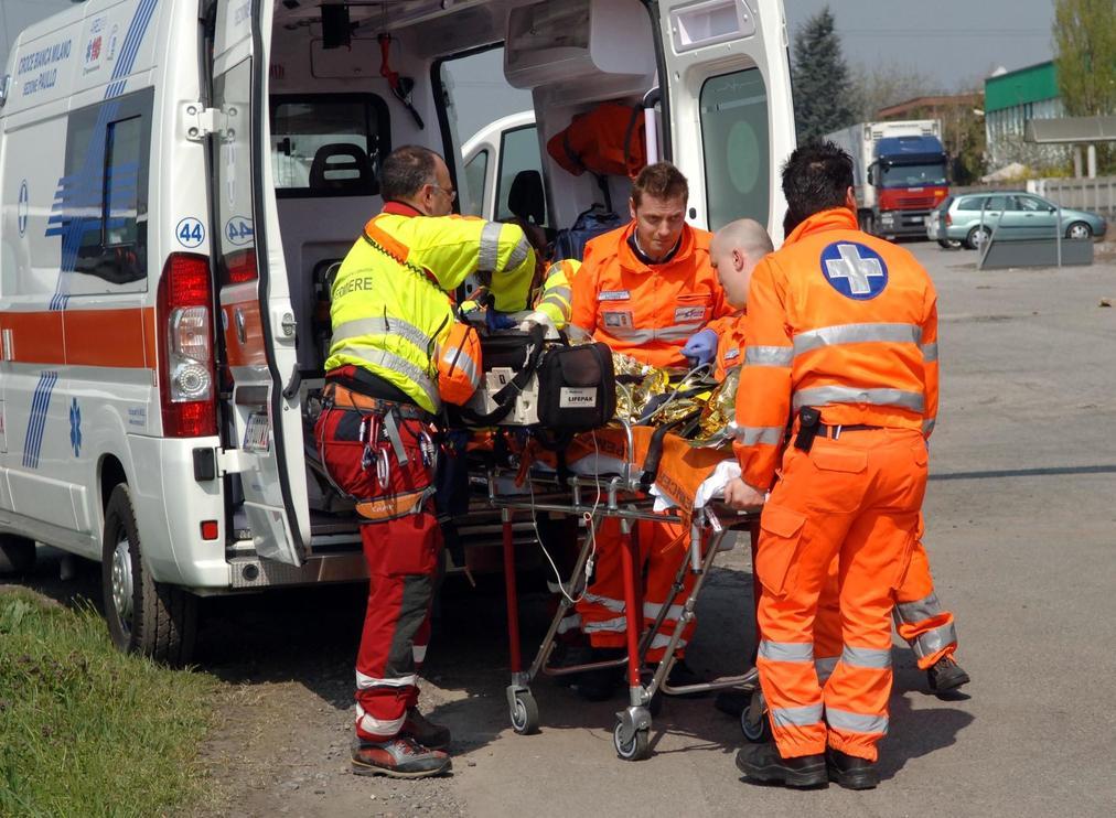 Incidente a Cornegliano Laudense, motociclista di 64 anni muore dopo lo scontro con un’auto Incidente a Cornegliano Laudense, motociclista di 64 anni muore dopo lo scontro con un’auto