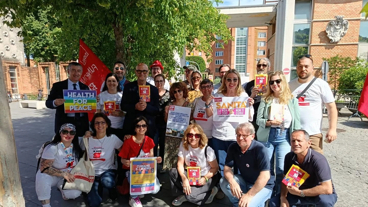 L’iniziativa promossa da Fp Cgil Al gazebo davanti all’ospedale hanno preso la parola i lavoratori della sanità L’iniziativa promossa da Fp Cgil Al gazebo davanti all’ospedale hanno preso la parola i lavoratori della sanità