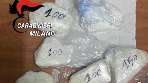 Fermato di notte per un controllo. Sequestrati quattro etti di cocaina Fermato di notte per un controllo. Sequestrati quattro etti di cocaina