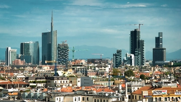 Il grande bluff del mercato immobiliare di Milano, dove tutti cercano casa in centro ma poi comprano in periferia