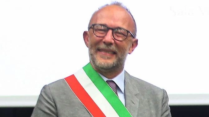 Il sindaco di Vedano, Marco Merlini