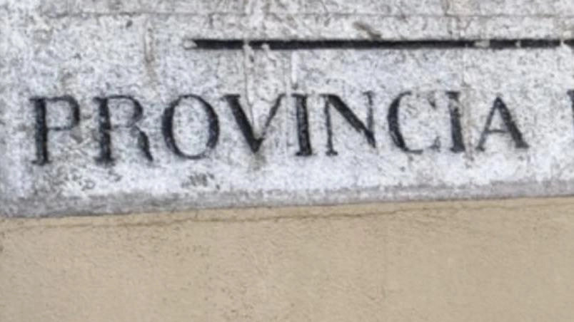 Lecco, grazie a un giovane. Le indicazioni sono dell’800 Lecco, grazie a un giovane. Le indicazioni sono dell’800