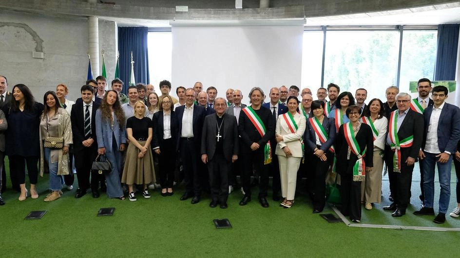 Un invito alla concretezza nei progetti da proporre alle istituzioni e alla responsabilità nelle relazioni. La risposta: dialogo, gioco di squadra e investimenti nei luoghi d’aggregazione, oratori, biblioteche, scuole.
