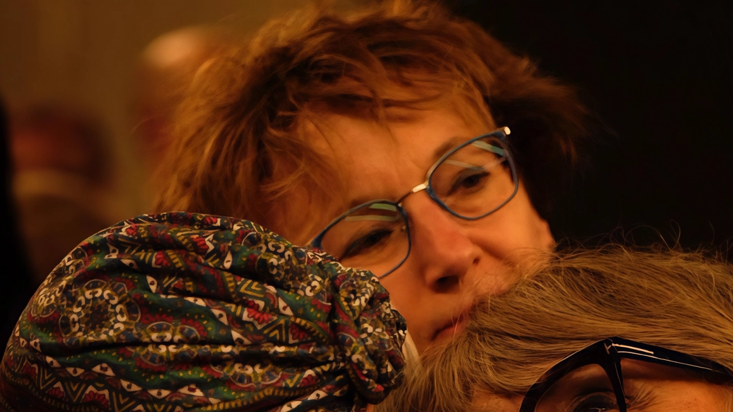 Chiara Ruaro ha cinquant’anni e vive a Venezia, Teresa Giordano ne ha 38 e vive a Salerno, vivono entrambe... Chiara Ruaro ha cinquant’anni e vive a Venezia, Teresa Giordano ne ha 38 e vive a Salerno, vivono entrambe...