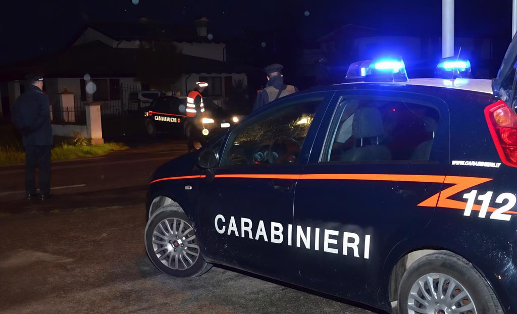 Legnano, furto al Circolone: ladri fanno razzia di superalcolici Legnano, furto al Circolone: ladri fanno razzia di superalcolici