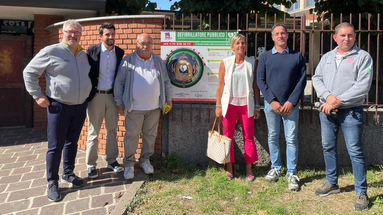 Inaugurazione defibrillatore a Canegrate Inaugurazione defibrillatore a Canegrate
