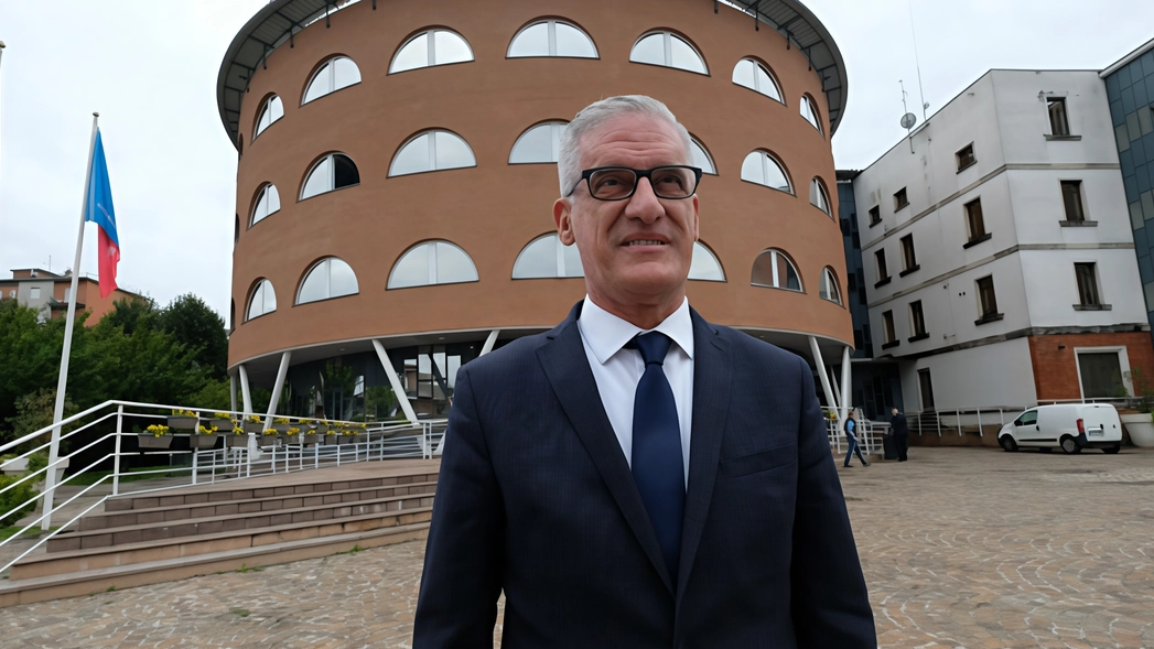 Il sindaco Antonio Romeo racconta il suo lungo mandato a Limbiate, tra impegni politici e amore per la comunità. Il sindaco Antonio Romeo racconta il suo lungo mandato a Limbiate, tra impegni politici e amore per la comunità.