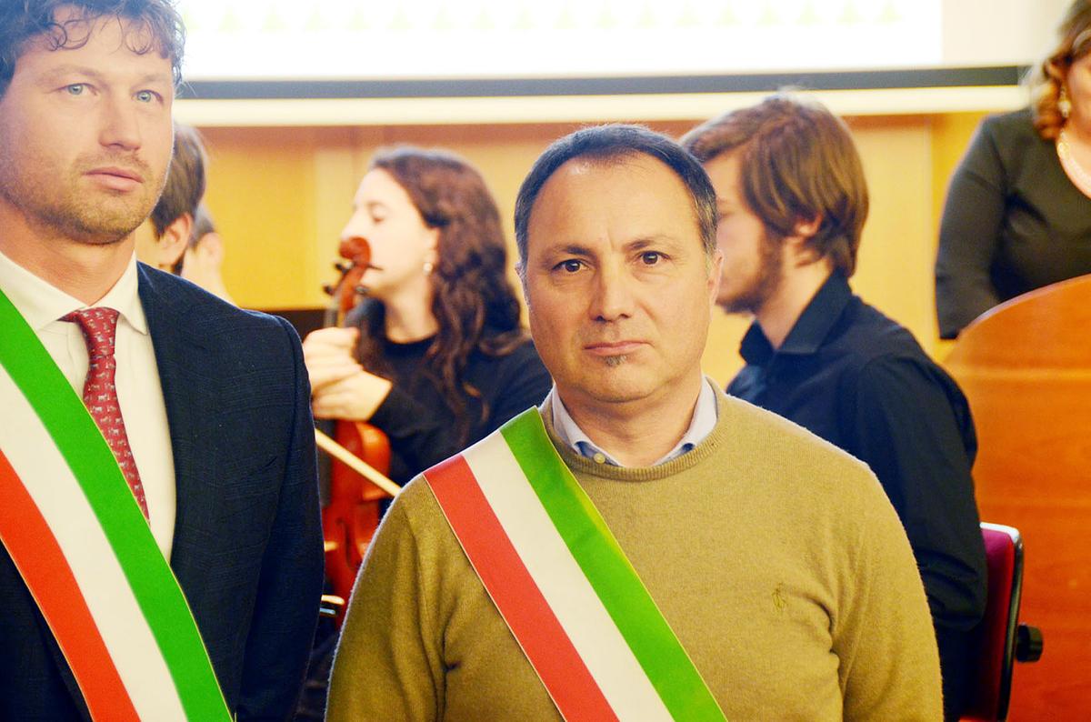 Bollette non pagate dal Comune: docce fredde al centro sportivo di Cernusco Lombardone Bollette non pagate dal Comune: docce fredde al centro sportivo di Cernusco Lombardone