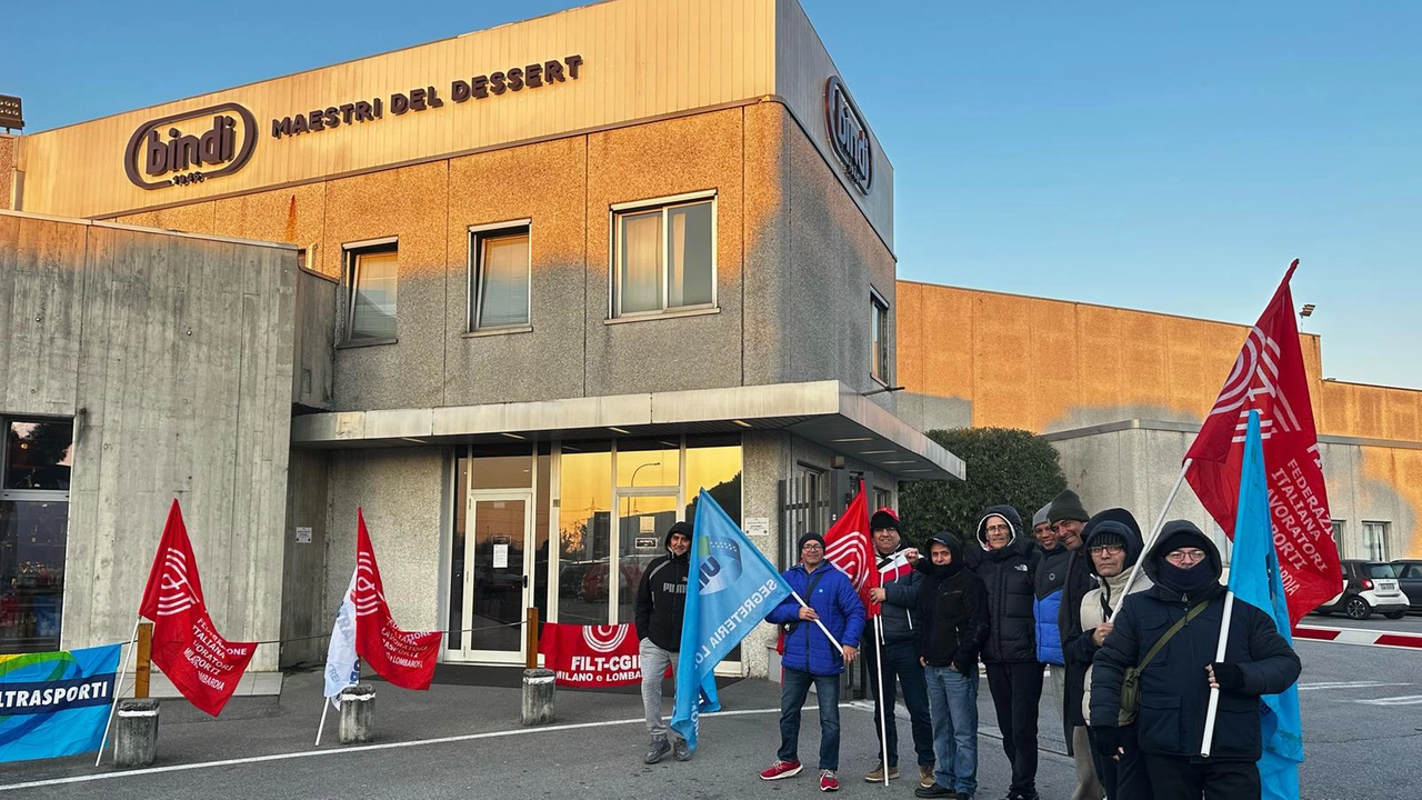 Logistica alla Bindi, è protesta: “Stipendi irregolari, non si vive”