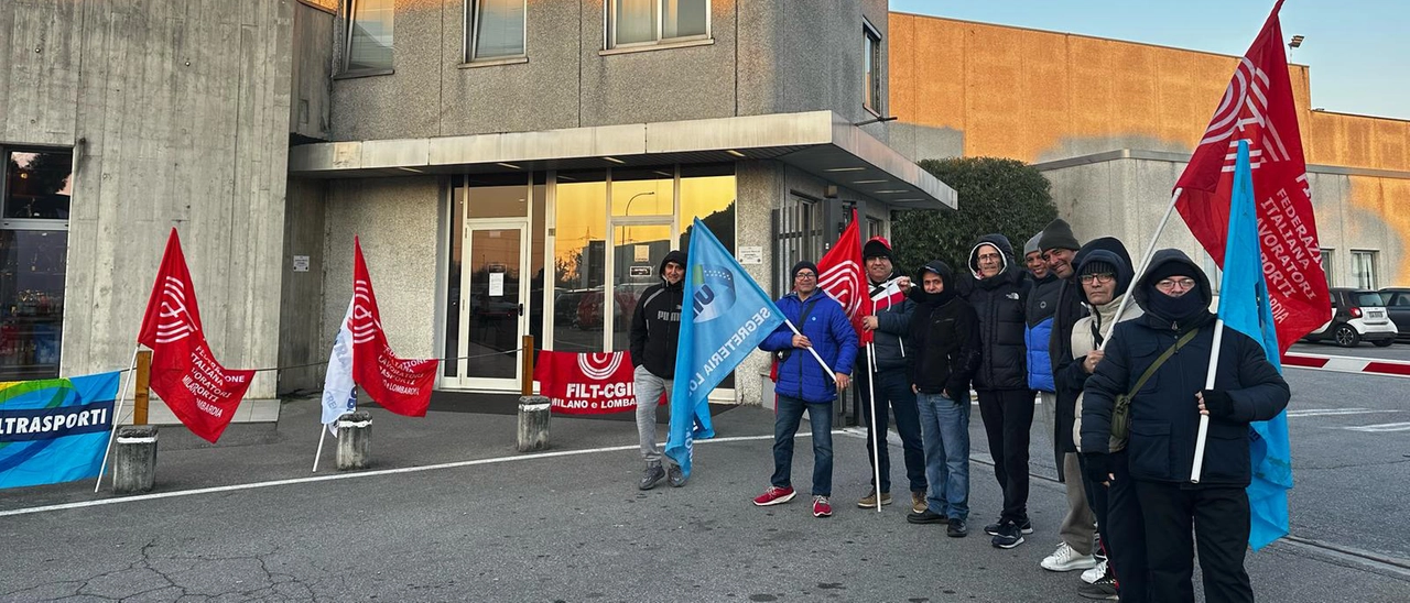 Logistica alla Bindi, è protesta: “Stipendi irregolari, non si vive”