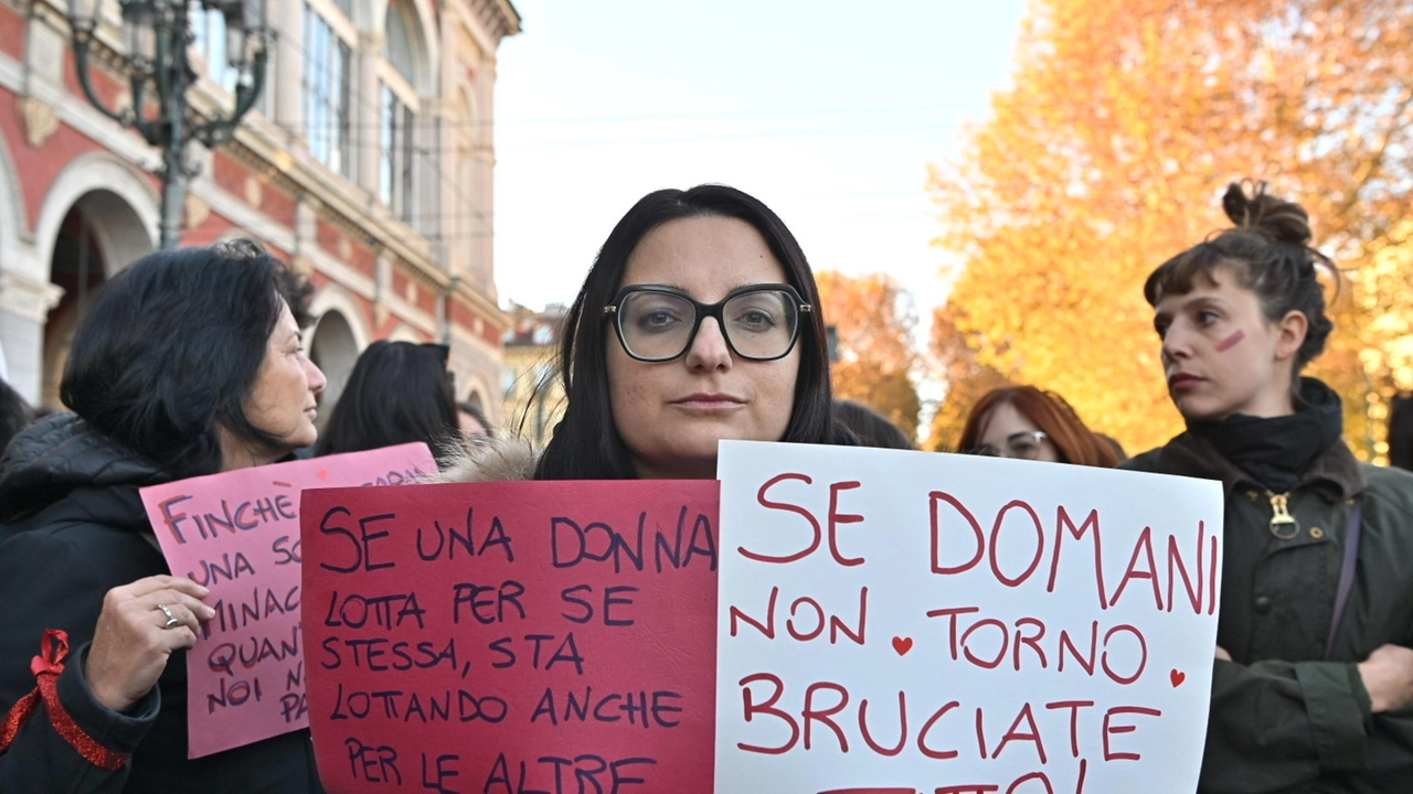 Manifestazione contro la violenza sulle donne (Archivio)
