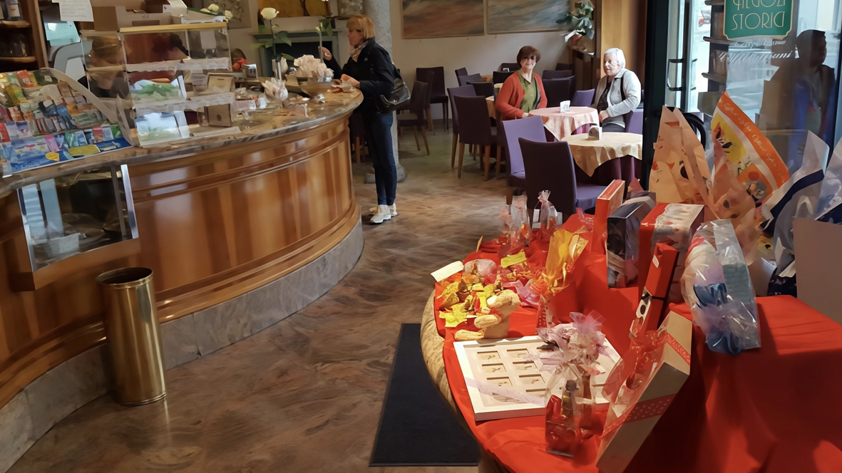 Titolare dello storico locale di via Dante Alighieri era amato e conosciuto anche oltre oceano per il suo caffè Titolare dello storico locale di via Dante Alighieri era amato e conosciuto anche oltre oceano per il suo caffè