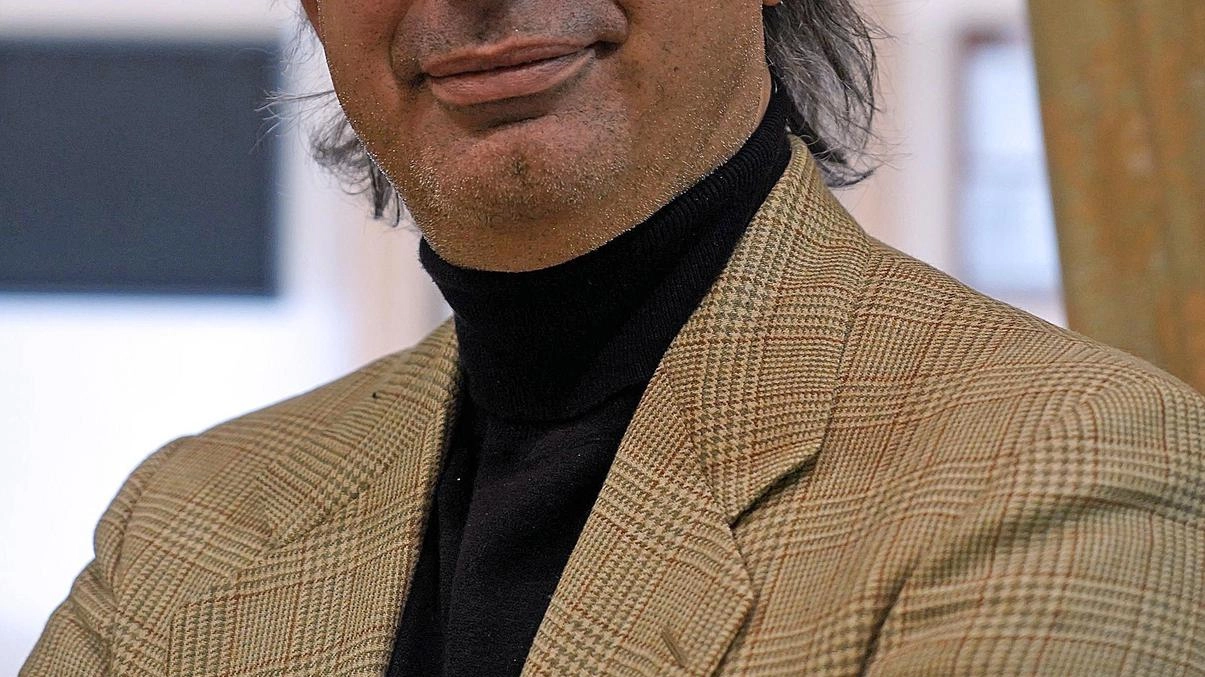 "Continuerò a svolgere il mio ruolo di sindaco a testa alta e con il massimo impegno, come ho sempre... "Continuerò a svolgere il mio ruolo di sindaco a testa alta e con il massimo impegno, come ho sempre...