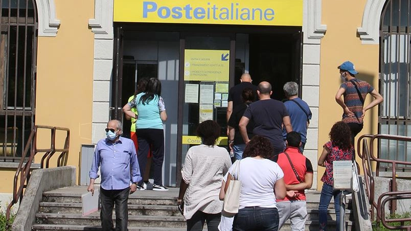 Ora per ottenere il passaporto c’è anche il Progetto Polis. È possibile prendere appuntamento agli uffici postali di Monza, Barlassina,...