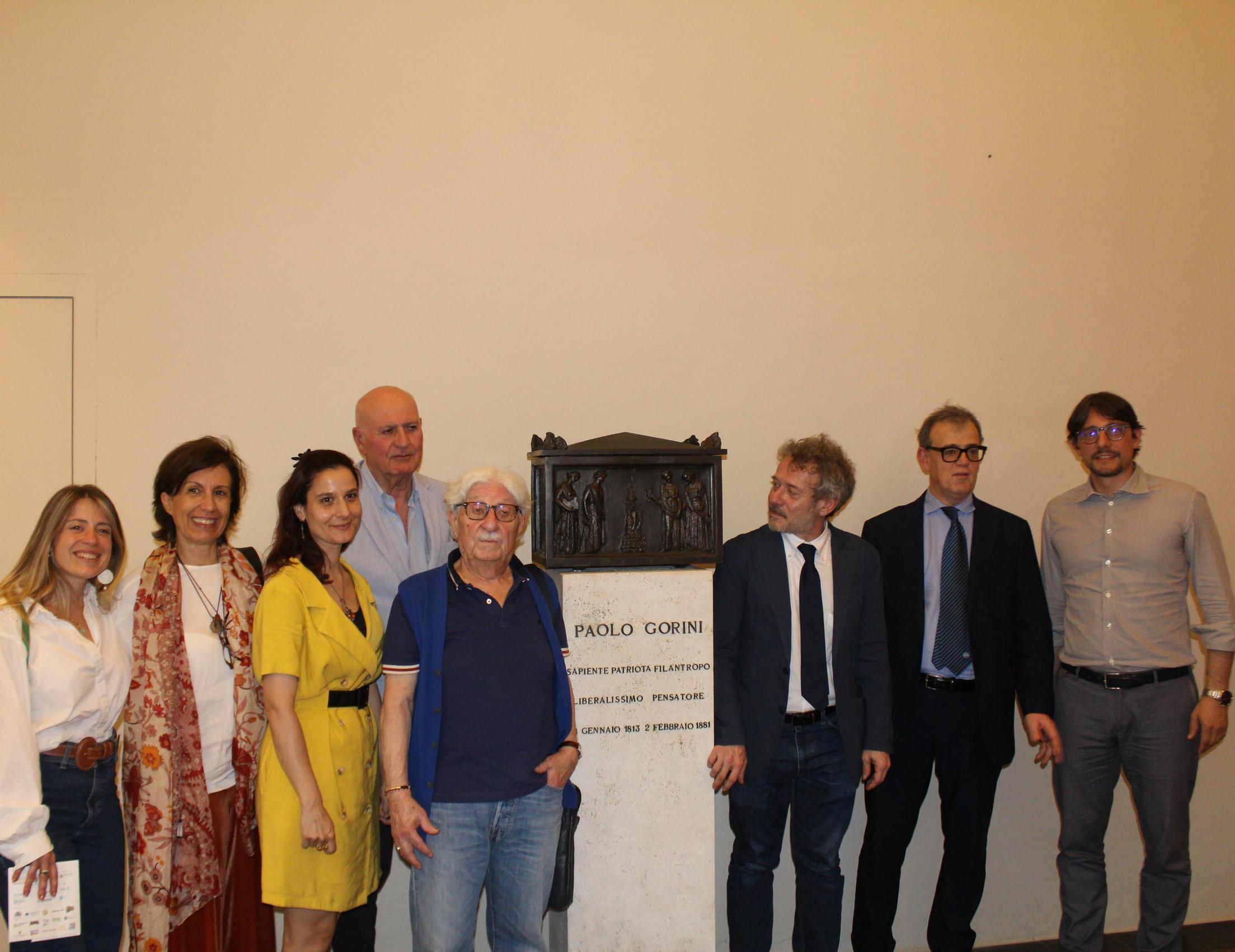 Ricostruita l’urna di Paolo Gorini. Vaso in mostra nella Collezione: "Lo scienziato aveva mille volti" Ricostruita l’urna di Paolo Gorini. Vaso in mostra nella Collezione: "Lo scienziato aveva mille volti"
