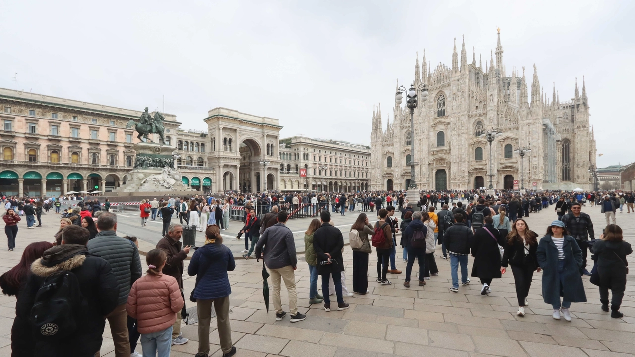 Folla turisti per Vacanze Pasqua