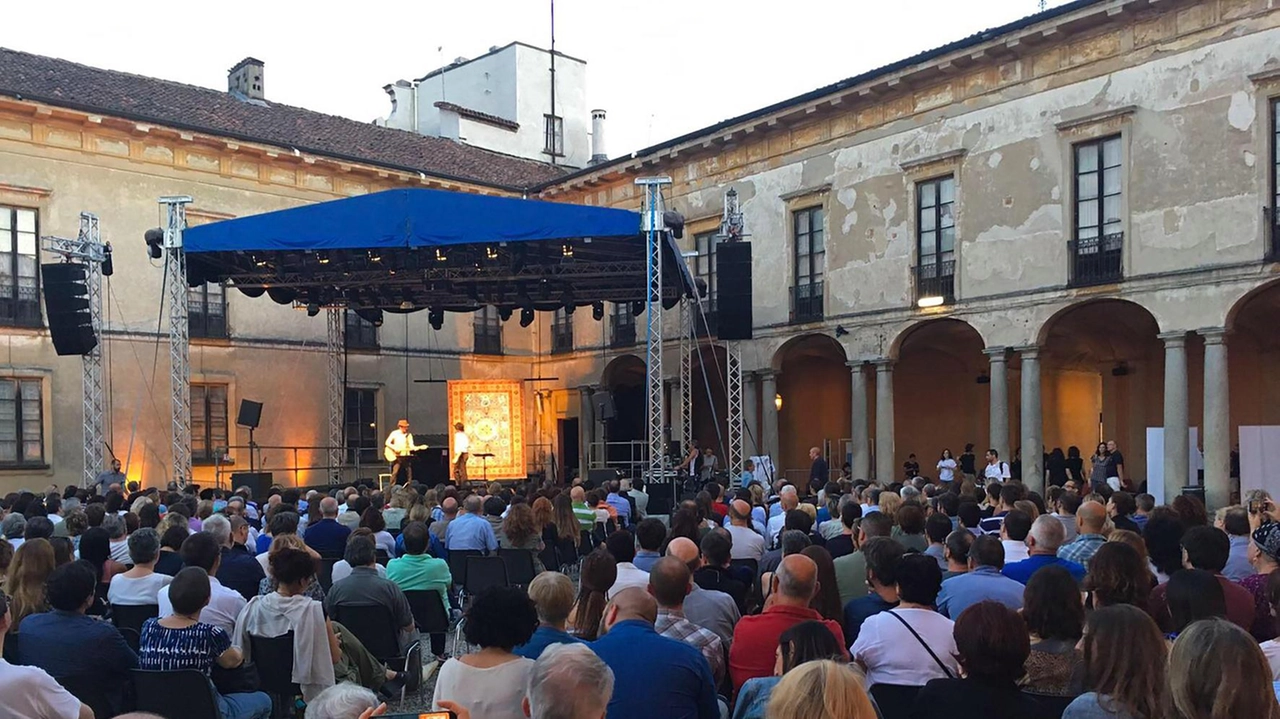 Svelati i primi nomi e le date della nuova edizione del Festival uno dei più longevi in Italia Svelati i primi nomi e le date della nuova edizione del Festival uno dei più longevi in Italia