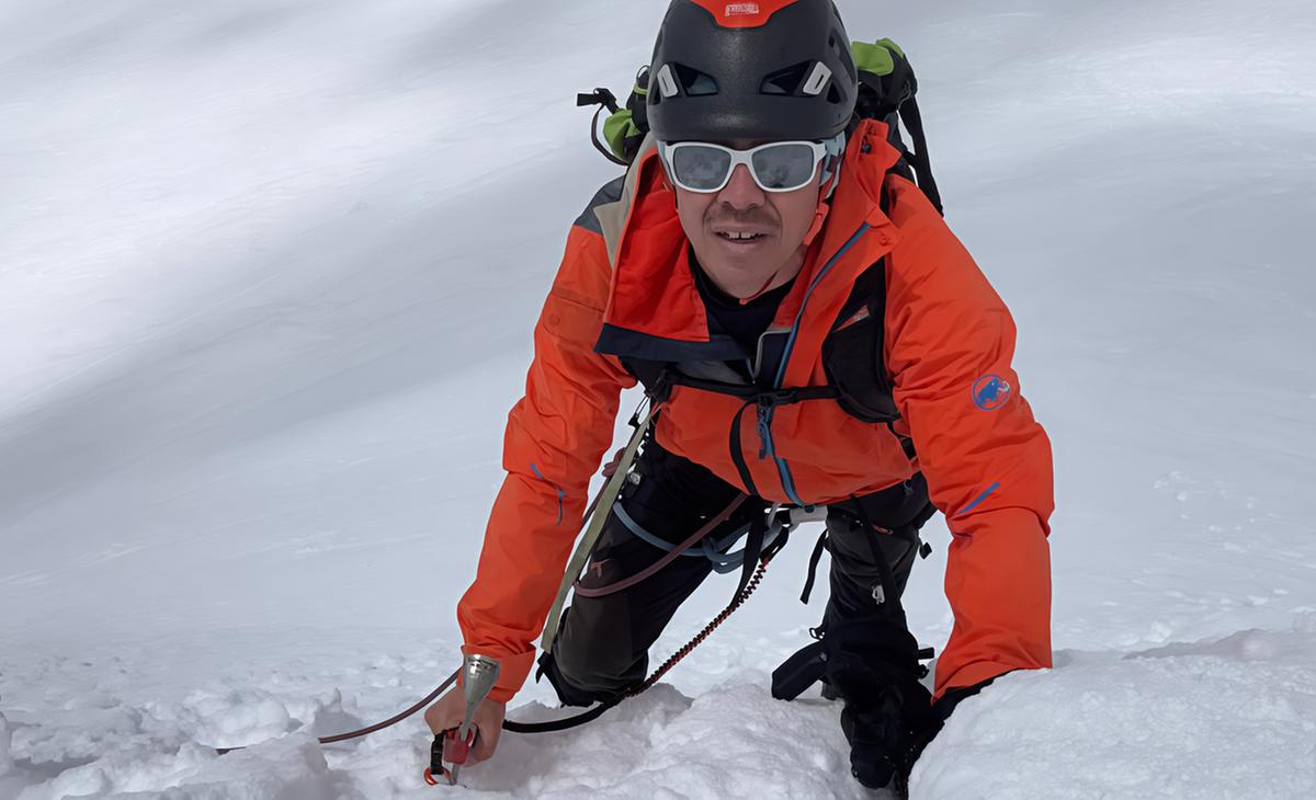 Il saluto della città all’alpinista eroe. Ha dato la vita per salvarne un’altra: "Gli dedicheremo una via o un parco" Il saluto della città all’alpinista eroe. Ha dato la vita per salvarne un’altra: "Gli dedicheremo una via o un parco"