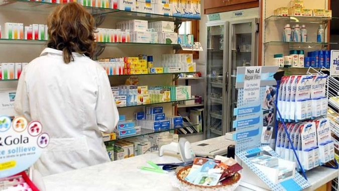 Una farmacia (foto d'archivio)