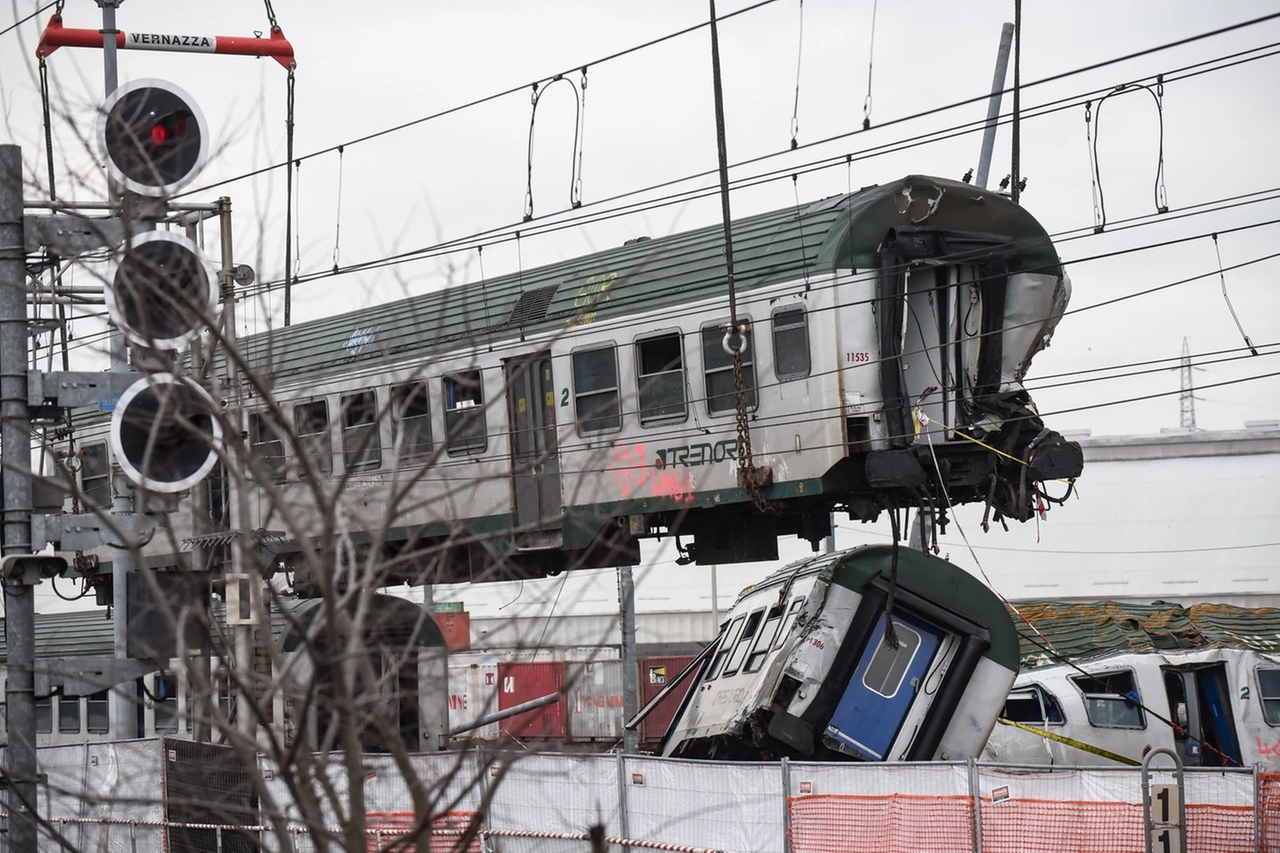 RIMOZIONE VAGONE TRENO_28717010_180206