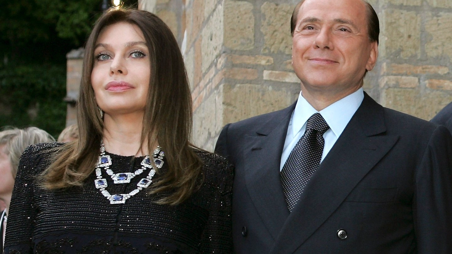 Le parole dell’ex moglie di Silvio Berlusconi, per la prima volta a una trasmissione Tv, “A cena da Maria Latella” su Sky Tg24, dopo decenni