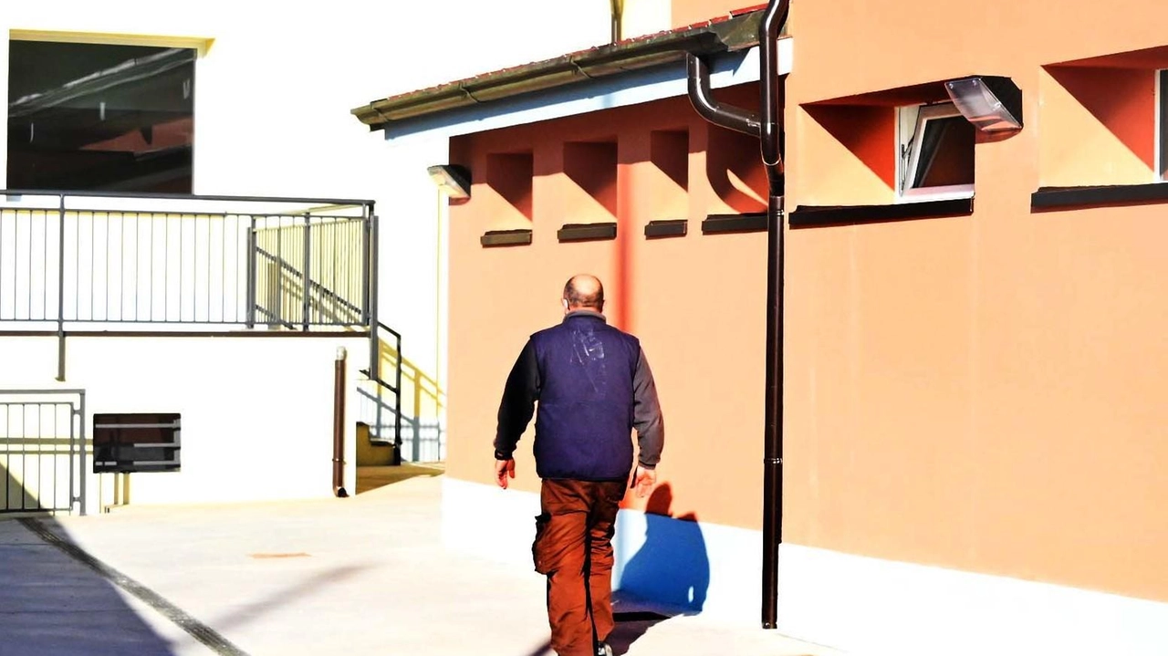 Lite tra due ospiti del dormitorio di Lodi nel cuore della notte, uno finisce in ospedale ma per fortuna se...