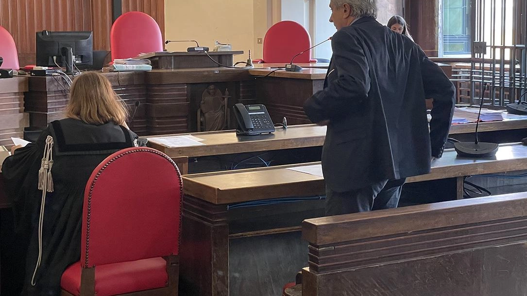 Usmate Velate, il procedimento penale va avanti da sette anni: alla sbarra tre uomini e una donna. L’avvocata della vittima 48enne punta al risarcimento dei danni. La sentenza a settembre. Usmate Velate, il procedimento penale va avanti da sette anni: alla sbarra tre uomini e una donna. L’avvocata della vittima 48enne punta al risarcimento dei danni. La sentenza a settembre.