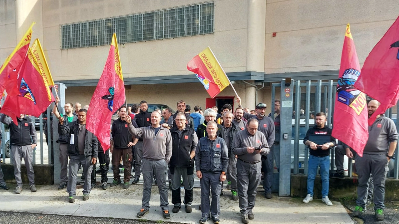I lavoratori di Bystronic Automation Technology in sciopero a San Giuliano Milanese