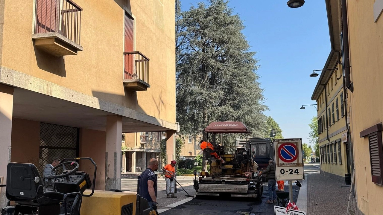 Neanche il tempo di riaprirla e già piovono le prime critiche, sui social i carugatesi denunciano avvallamenti nel nuovo... Neanche il tempo di riaprirla e già piovono le prime critiche, sui social i carugatesi denunciano avvallamenti nel nuovo...