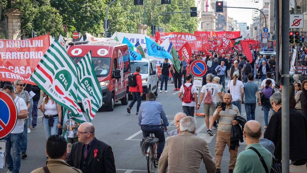 Partenza del corteo del 1 Maggio da corso Venezia