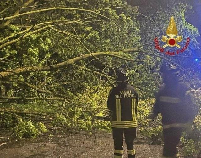 maltempo forte vento e pioggia torrenziale nel pavese