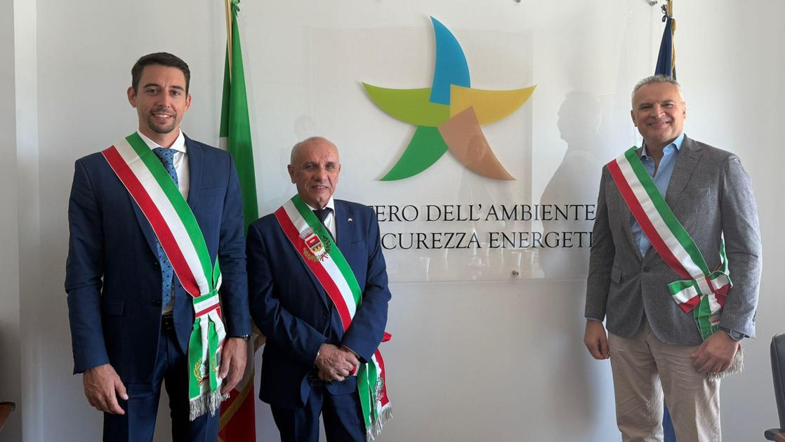 Incubo parco fotovoltaico, rinvio di 4 mesi. I sindaci: ribadito il no alla Ranteghetta Incubo parco fotovoltaico, rinvio di 4 mesi. I sindaci: ribadito il no alla Ranteghetta