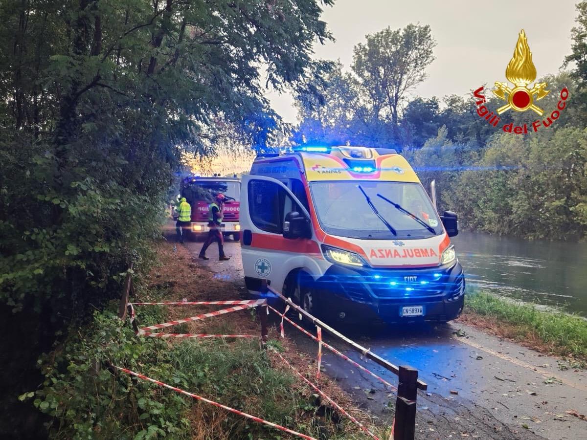 Crolla un albero: morta una donna. Tragedia del maltempo a Robecchetto con Induno