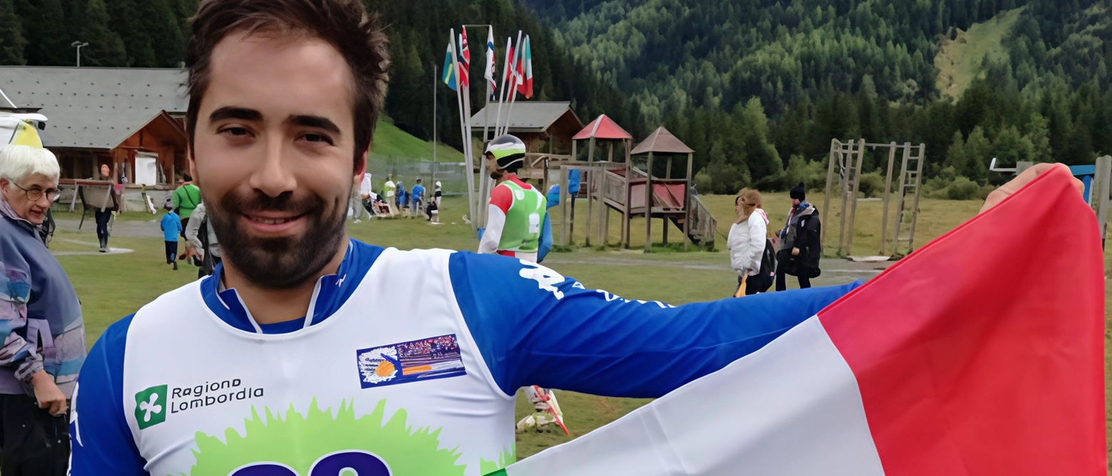 Lorenzo Gritti guiderà la squadra italiana di sci d'erba con giovani promesse come Buio e Iori. La stagione prevede cinque tappe di Coppa del Mondo senza eventi iridati. La senatrice Manzoni si ritira dopo 16 anni.