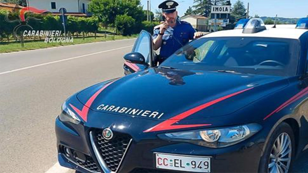 Sul posto sono arrivati i carabinieri Sul posto sono arrivati i carabinieri