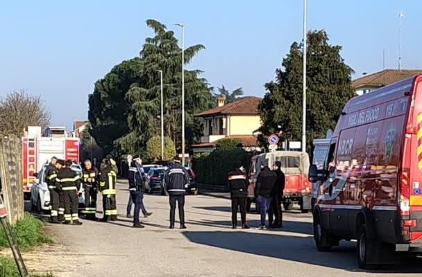 Capoluogo invaso da cattivi odori: "Sembrava gasolio o petrolio". Resta misteriosa la provenienza Capoluogo invaso da cattivi odori: "Sembrava gasolio o petrolio". Resta misteriosa la provenienza