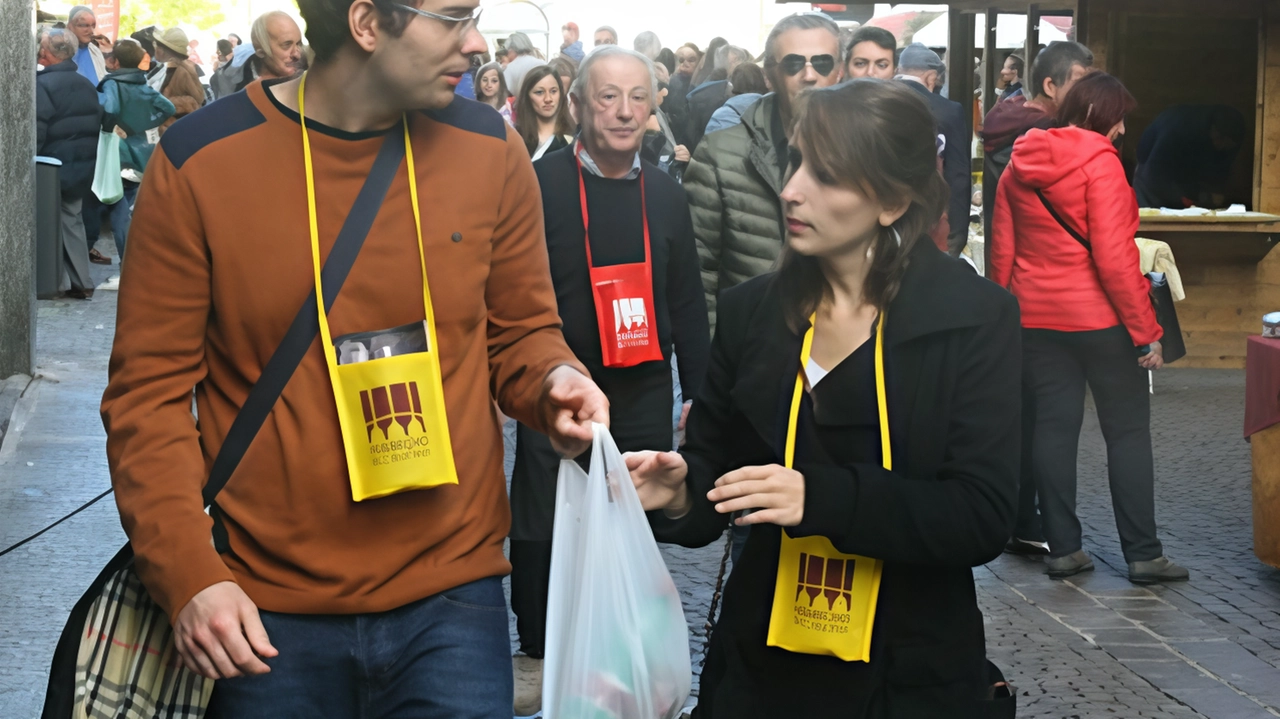 Il Wine Festival di Morbegno, Giro Sforzato, propone degustazioni e scoperta del territorio con l'app Artplace. Obiettivo: promuovere il turismo e l'economia locale. Evento di qualità con sommelier Ais e Onav, limitando i numeri per garantire sicurezza e migliorare l'esperienza degli ospiti. Associazioni gestiranno le postazioni durante le sei giornate. Informazioni dettagliate su www.morbegnoincantina.info. Il Wine Festival di Morbegno, Giro Sforzato, propone degustazioni e scoperta del territorio con l'app Artplace. Obiettivo: promuovere il turismo e l'economia locale. Evento di qualità con sommelier Ais e Onav, limitando i numeri per garantire sicurezza e migliorare l'esperienza degli ospiti. Associazioni gestiranno le postazioni durante le sei giornate. Informazioni dettagliate su www.morbegnoincantina.info.