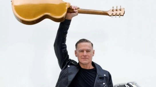 A due anni dall’ultimo album “So happy it hurts” Bryan Adams, 65 anni è atteso nel concerto domani sera al Forum di Assago A due anni dall’ultimo album “So happy it hurts” Bryan Adams, 65 anni è atteso nel concerto domani sera al Forum di Assago