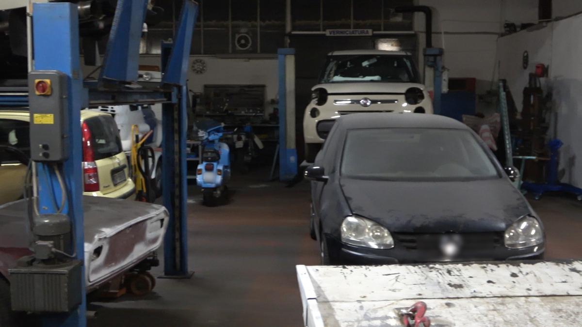 auto rubate 8216ripulite8217 e rivendute 6 arresti nei guai anche un commissario di polizia locale