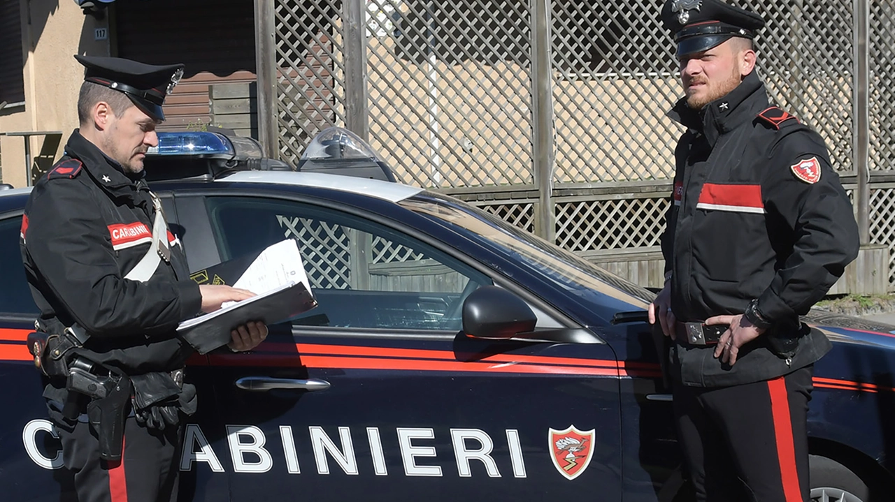 Le forze dell’ordine intervenute sul posto stanno cercando di ricostruire l’accaduto nel dettaglio Le forze dell’ordine intervenute sul posto stanno cercando di ricostruire l’accaduto nel dettaglio