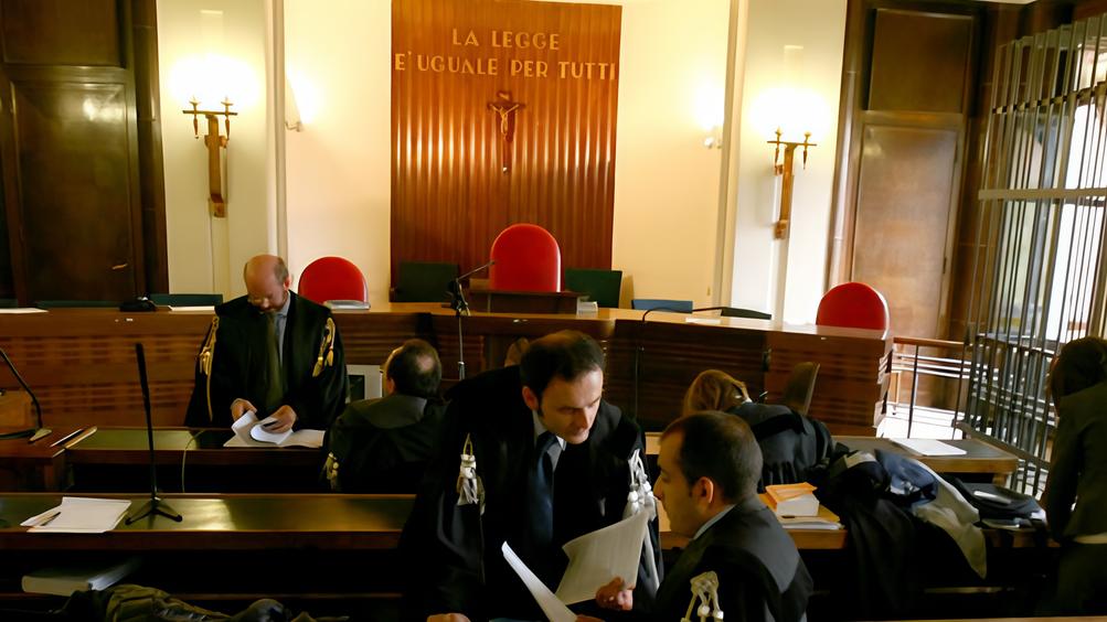 Triangolo amoroso con estorsione: condannati Triangolo amoroso con estorsione: condannati