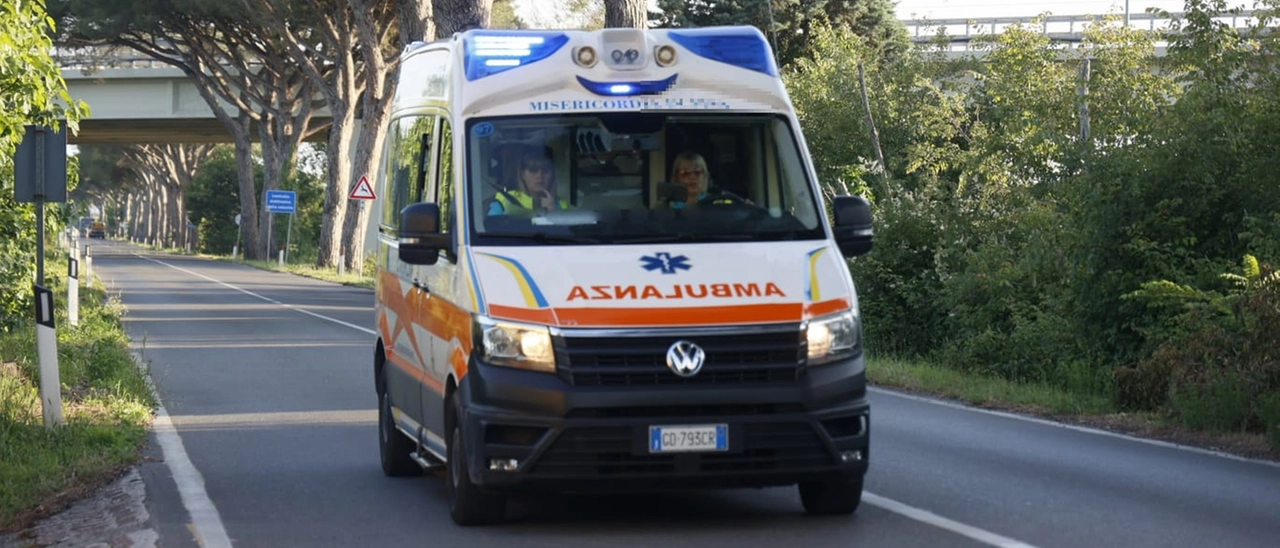 Ciclista travolto e ucciso sul ponte del Lambro: l’investitore fugge, poi va a costituirsi con il papà