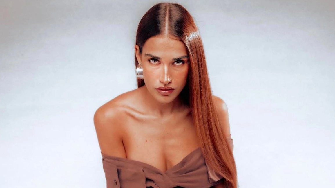 Clara Soccini, la cantautrice varesina cresciuta a Travedona Monate Clara Soccini, la cantautrice varesina cresciuta a Travedona Monate