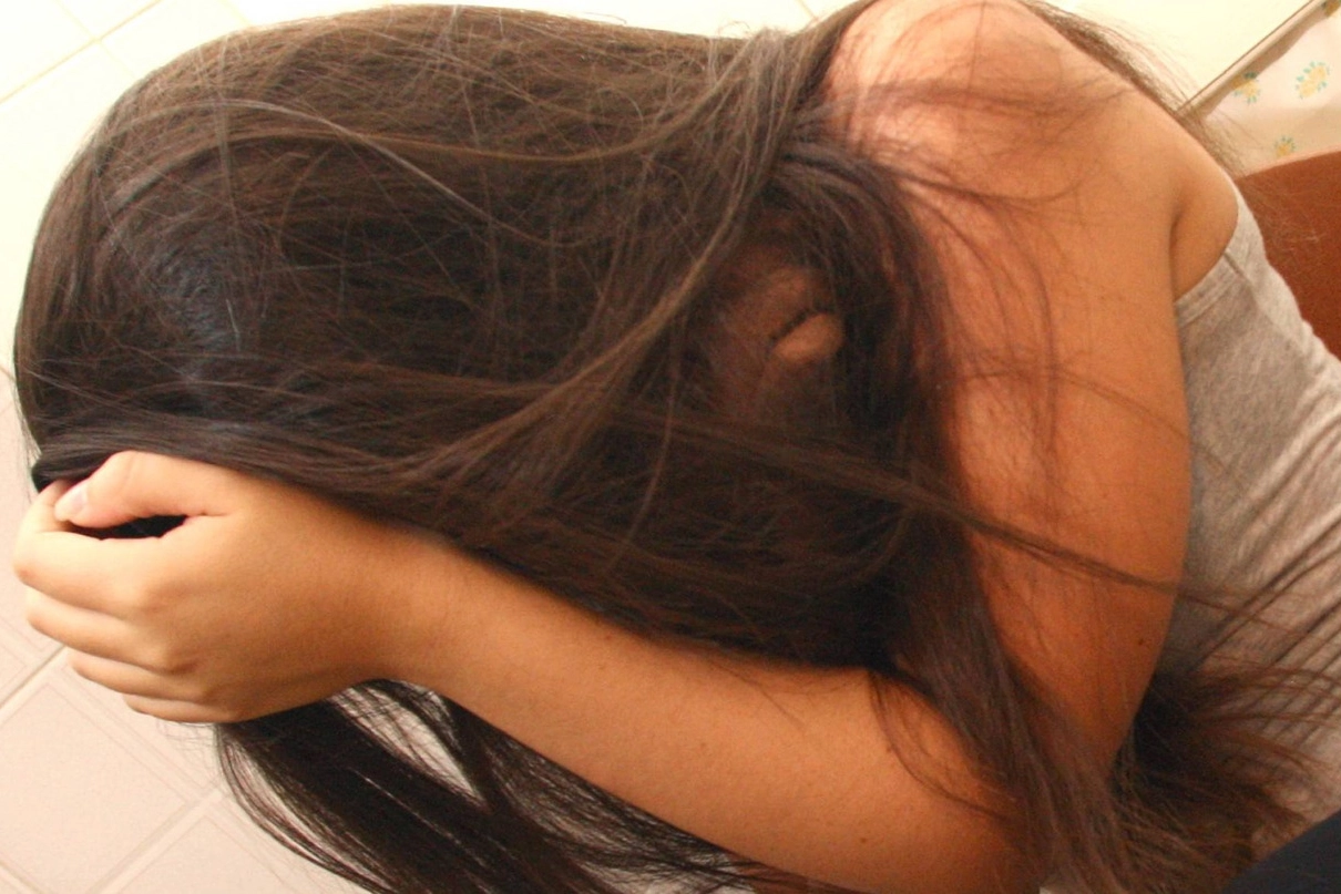 L'ex studentessa della scuola civica di musica ha raccontato ai magistrati di essere stata aggredita e violentata nel corso di una cena organizzata con il docente e un ex alunno