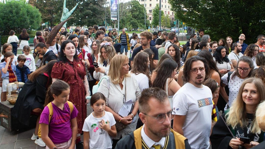 In mille al teatro di piazza Piemonte per l’appuntamento annuale con la saga di J.K. Rowling In mille al teatro di piazza Piemonte per l’appuntamento annuale con la saga di J.K. Rowling