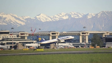 Ryanair a Milano Linate? “No, le tariffe sono più alte”. E poi arriva la frecciatina contro Comuni e Easyjet