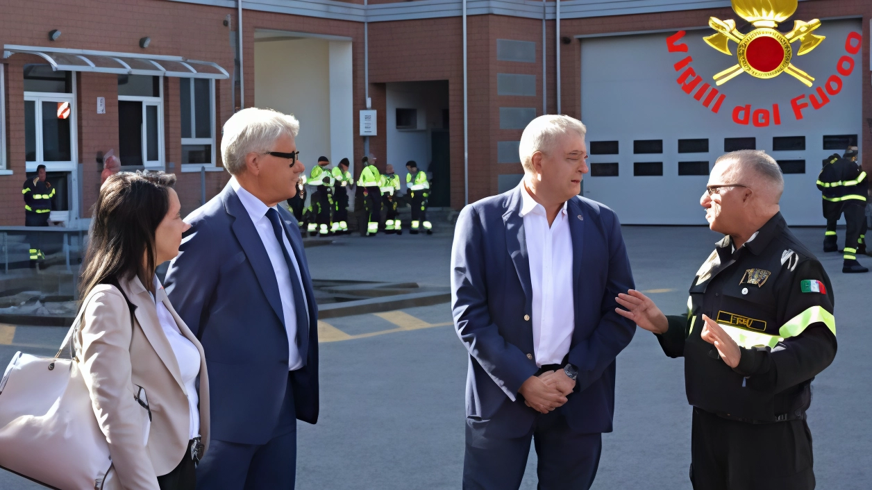 Il comandante provinciale dei vigili del fuoco di Lodi, Francesco Scrima, ha accolto la delegazione dell'Unicef Italia per rafforzare la collaborazione nel promuovere i diritti dell'infanzia e sensibilizzare sulla sicurezza. Il comandante provinciale dei vigili del fuoco di Lodi, Francesco Scrima, ha accolto la delegazione dell'Unicef Italia per rafforzare la collaborazione nel promuovere i diritti dell'infanzia e sensibilizzare sulla sicurezza.