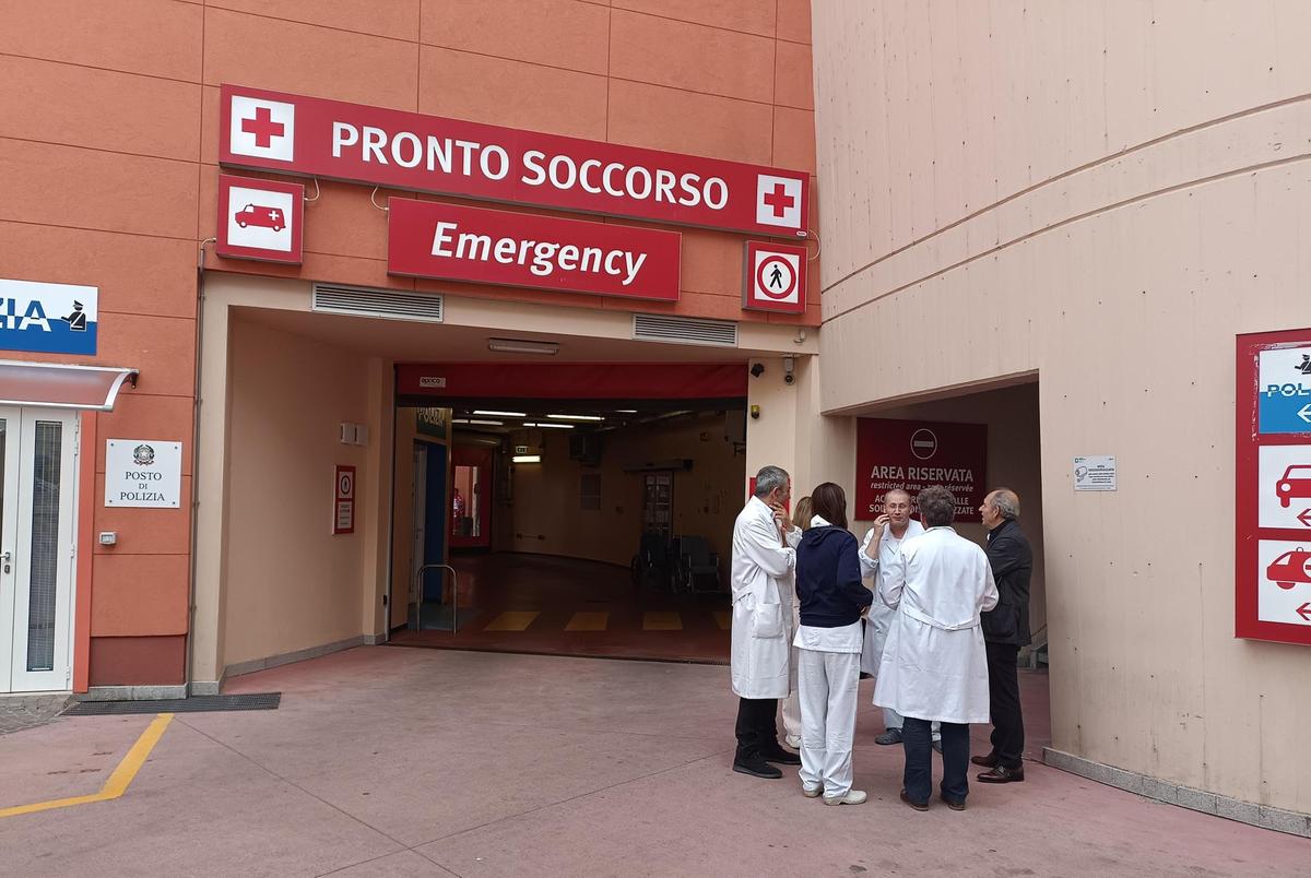 Evacuato il Pronto soccorso di Lodi. Colpa di uno spray al peperoncino Evacuato il Pronto soccorso di Lodi. Colpa di uno spray al peperoncino